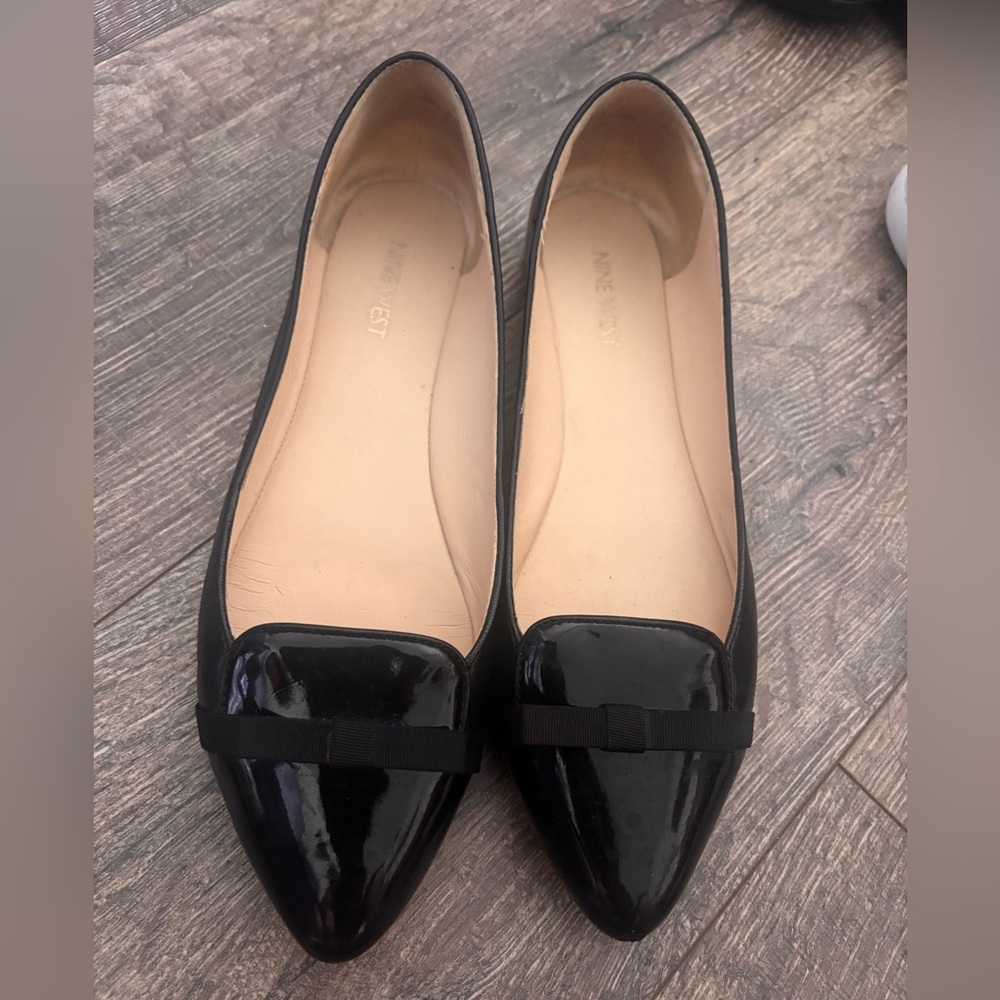 Nine West Glossy Black Flats for Women